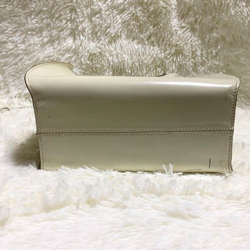 Salvatore Ferragamo handbag With Tassel & Pouch White Ivory Leather Italy Made - Picture 6 of 16