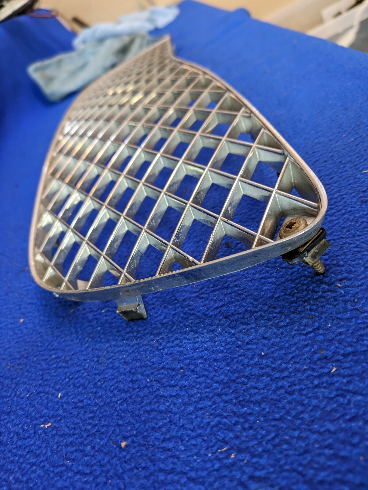 oem genuine Bentley Continental Flying Spur front bumper center chrome grille