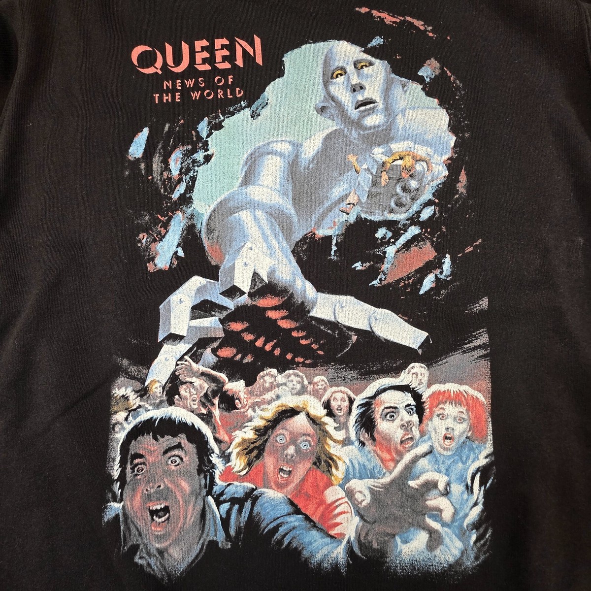 Queen News of The World Black Band Shirt Adult Size XL Black Short Sleeve Tee View 6