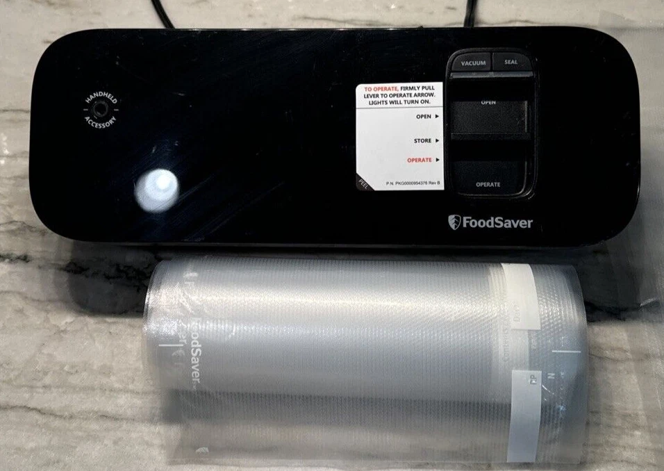 FoodSaver Space Saving Vacuum Sealer System VS1120 Bags Included Used Once Black