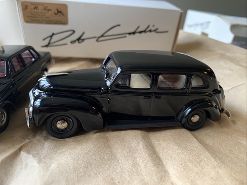2 X VOLVO TAXI 1/43 WHITE METAL CAR MODEL BY ROB EDDIE 1973 144 GL & 1950 PV831 - Picture 2 of 20