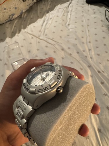 Swatch James Bond 007 The Spy Who Loved Me watch (RARE WATCH) BRAND NEW - Picture 11 of 12