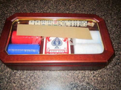 Bicycle Executive Poker Set Wood Glass Storage Box Chips Cards Dice New Open Box - Foto 7 di 12