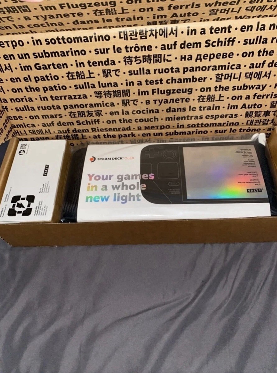 その他 VALVE Steam Deck OLED 1030 SSD 512GB Amazon.com: VALVE Steam Deck OLED 512GB SSD + 16GB RAM