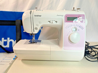Máquina de coser computarizada Brother NV10 aniversario