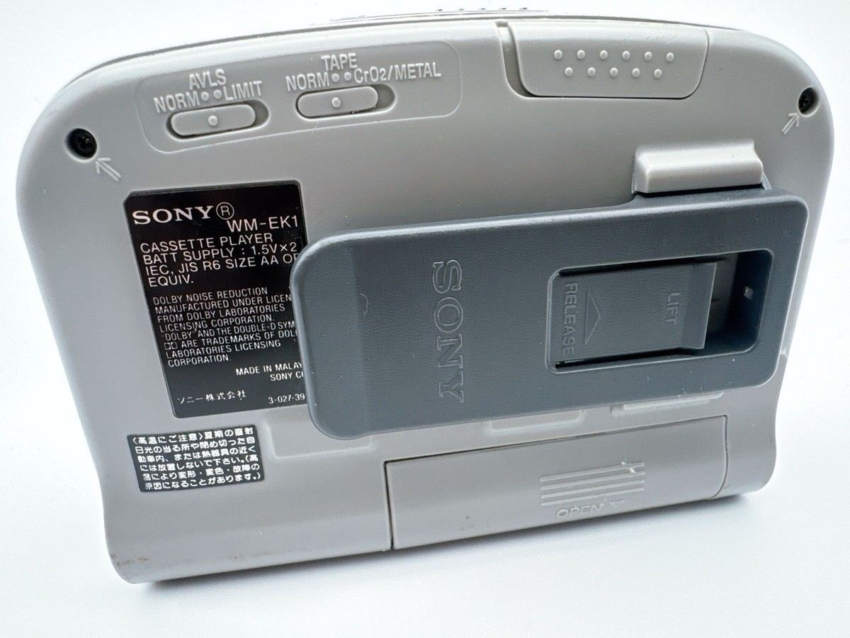 SONY WM-EK1 カセットプレーヤー Sony WM-EK1 Walkman Cassette Player Clear Skeleton New Belt
