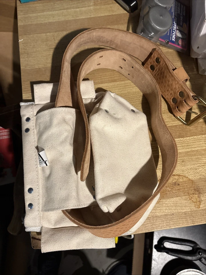 Klein Tools 5415 XL Belt And 5416t Tool Pouch. Excellent Condition! Barely Used - Image 4 of 4