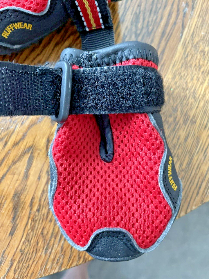 GRIP TREX DOG SHOES BOOTS RED SIZE SMALL BARK N BOOTS ALL SEASON VIBRAM