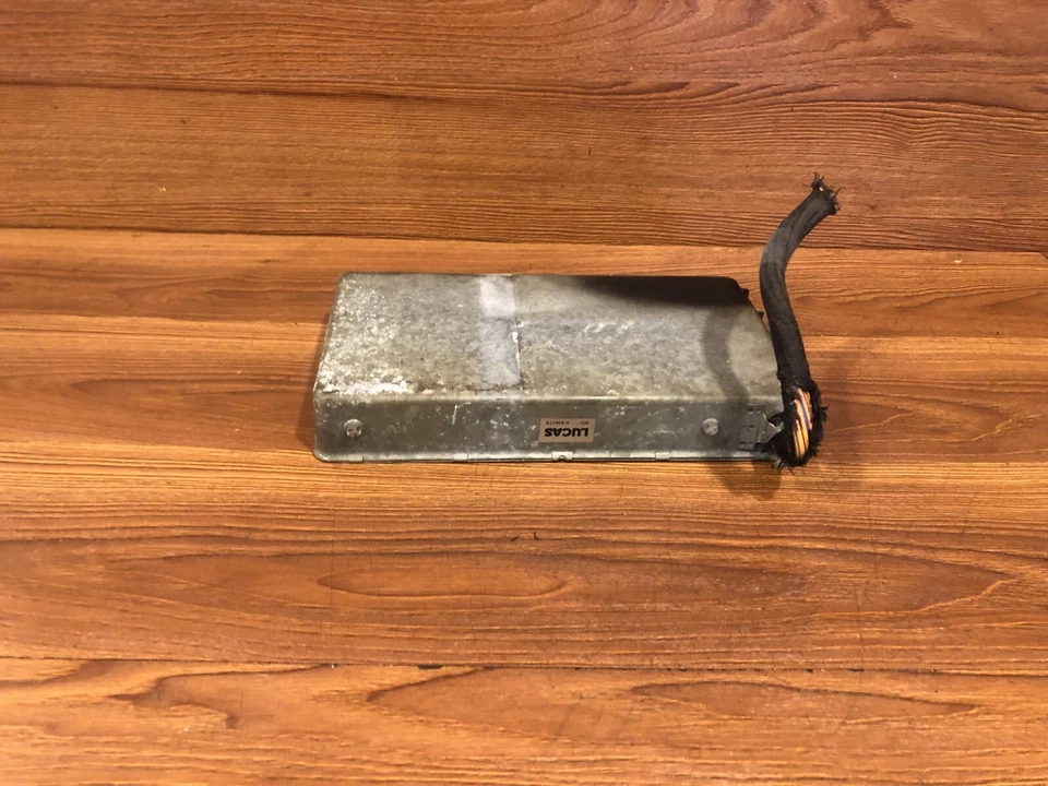 1978-1979 JAGUAR XJS V12 DME ECU ECM MÓDULO DE CONTROLE DO MOTOR COMPUTADOR 83477B FABRICANTE DE EQUIPAMENTO ORIGINAL - Imagem 4 de 4