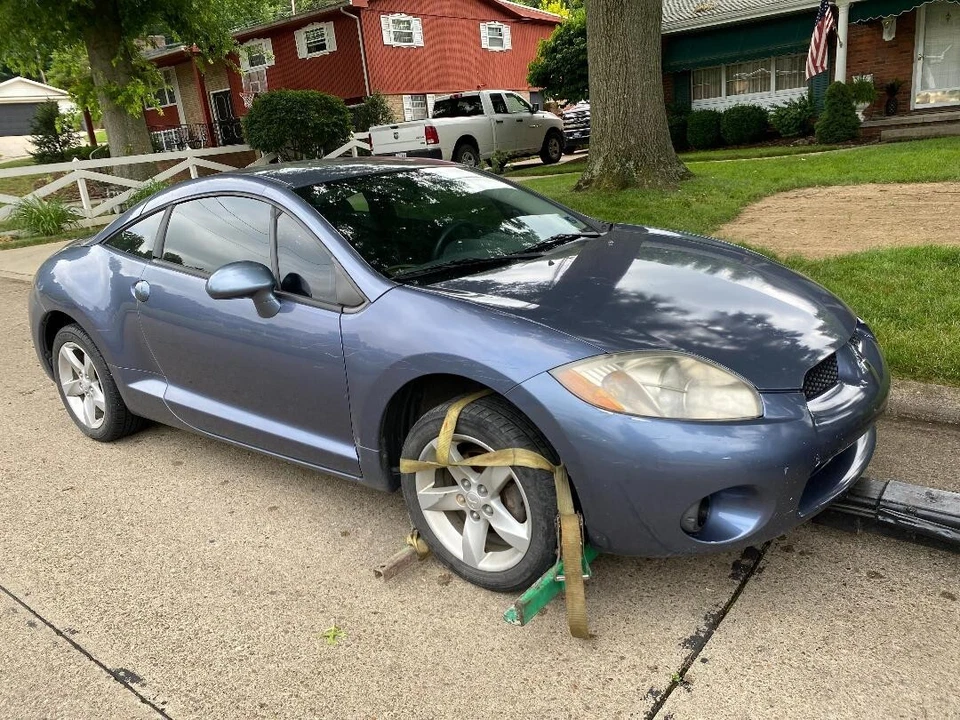 MITSUBISHI ECLIPSE 2006-2012 consola central pieza original OEM Foto 4 de 4