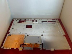 Touchpad mit Gehäuse Mainboard Halterung Fujitsu Amilo A1630 (1)