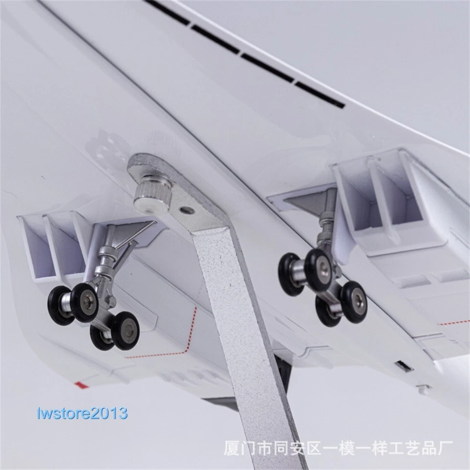 1:125 Air France Airways Airlines Passenger Airplane Aircraft Model NO LED Light - Image 2 of 4