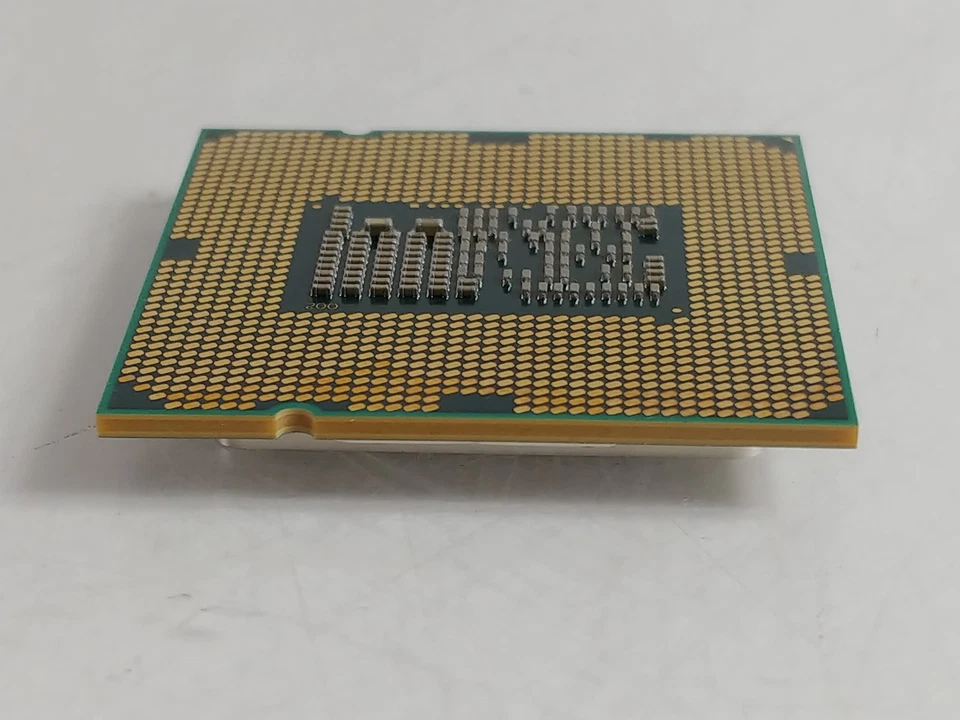 Intel Core i3-550 3.2 GHz 2.5GT/s LGA 1156 Desktop CPU Processor SLBUD - Image 4 of 4