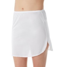 Vanity Fair 1176016 360 16 Inch Half Slip
