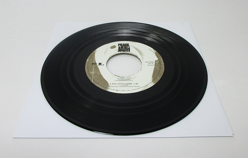 Pearl Jam 1990-1992 Boxed Set Sampler - Promotional 7" Black Vinyl - Rare - Picture 10 of 10