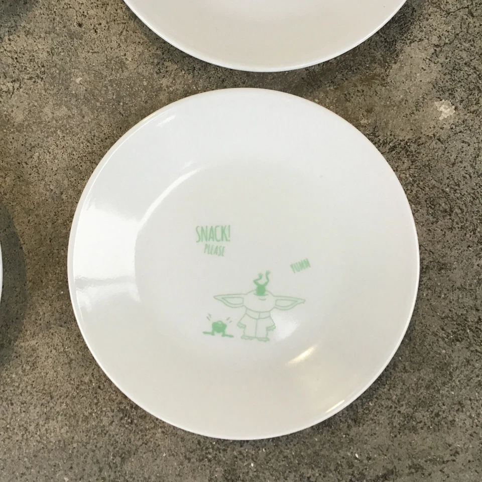 Star Wars Corelle Snack Appetizer Plate Set of 4 Baby Yoda 6.75" - Image 3 of 4