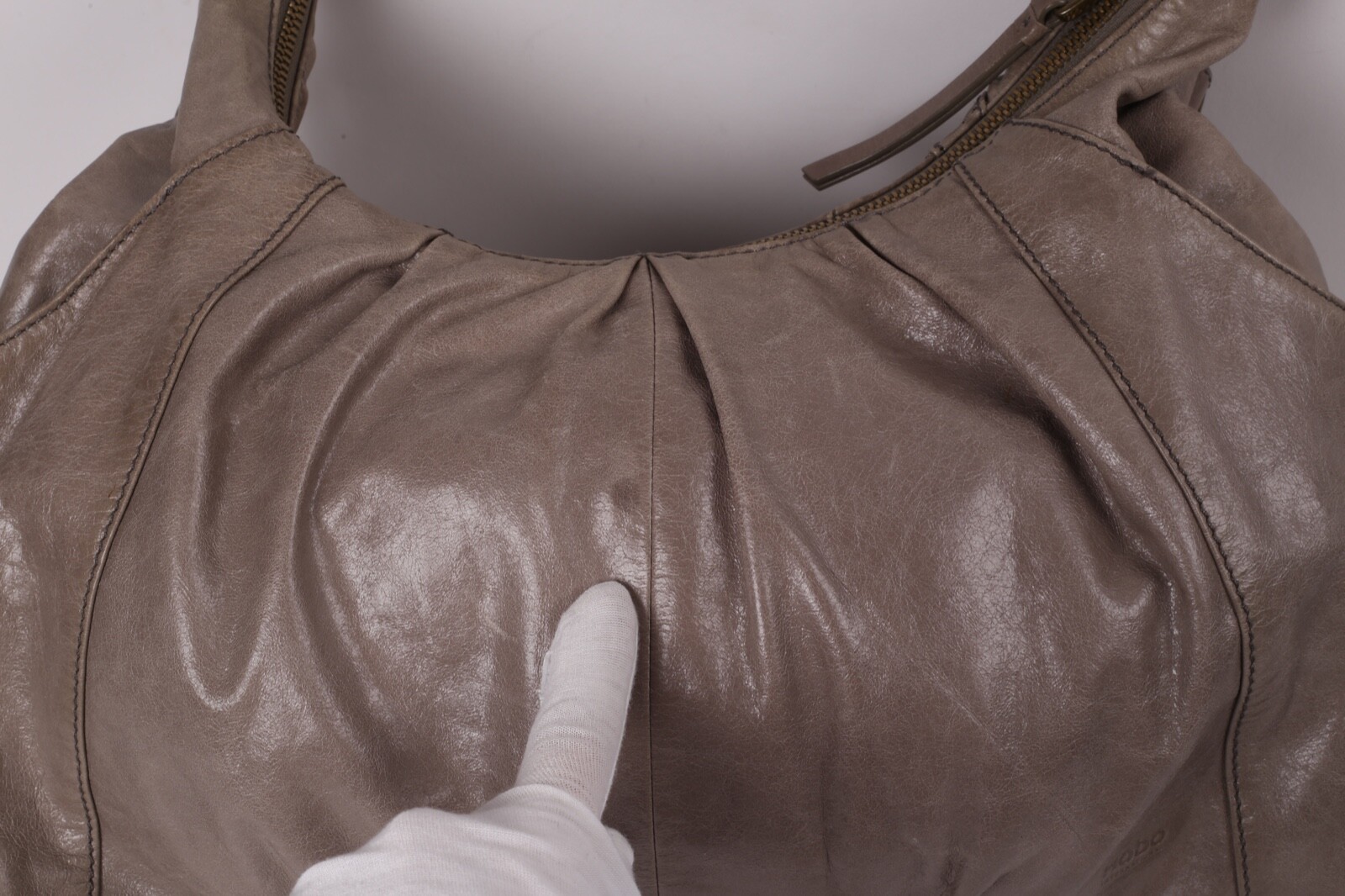 Hobo International Shoulder Bag Taupe Leather Cha… - image 6