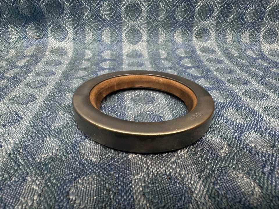 Ford 1938-1948 1939-48 Mercury & Zephyr 1940 NORS sello de rueda trasera exterior 78-1175 Foto 4 de 4