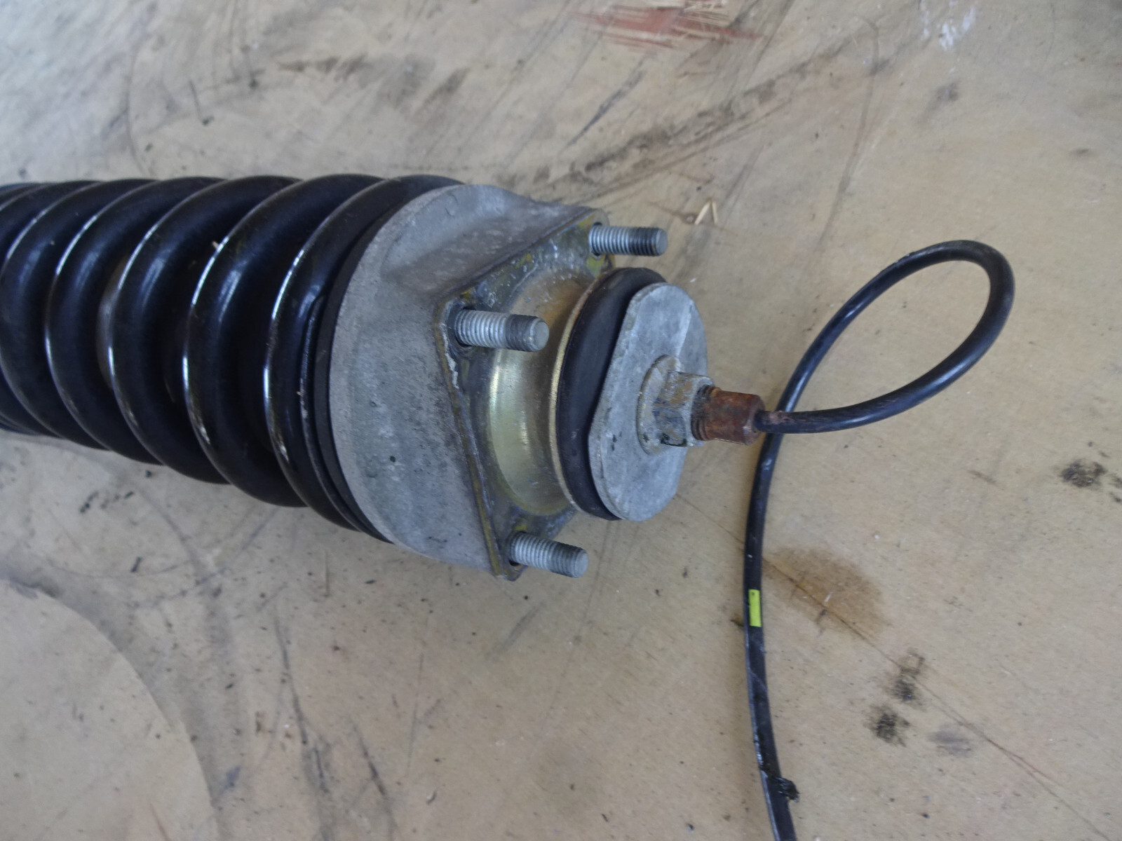 Maserati 4200 Coupe Front Shock Absorber P/N 197641