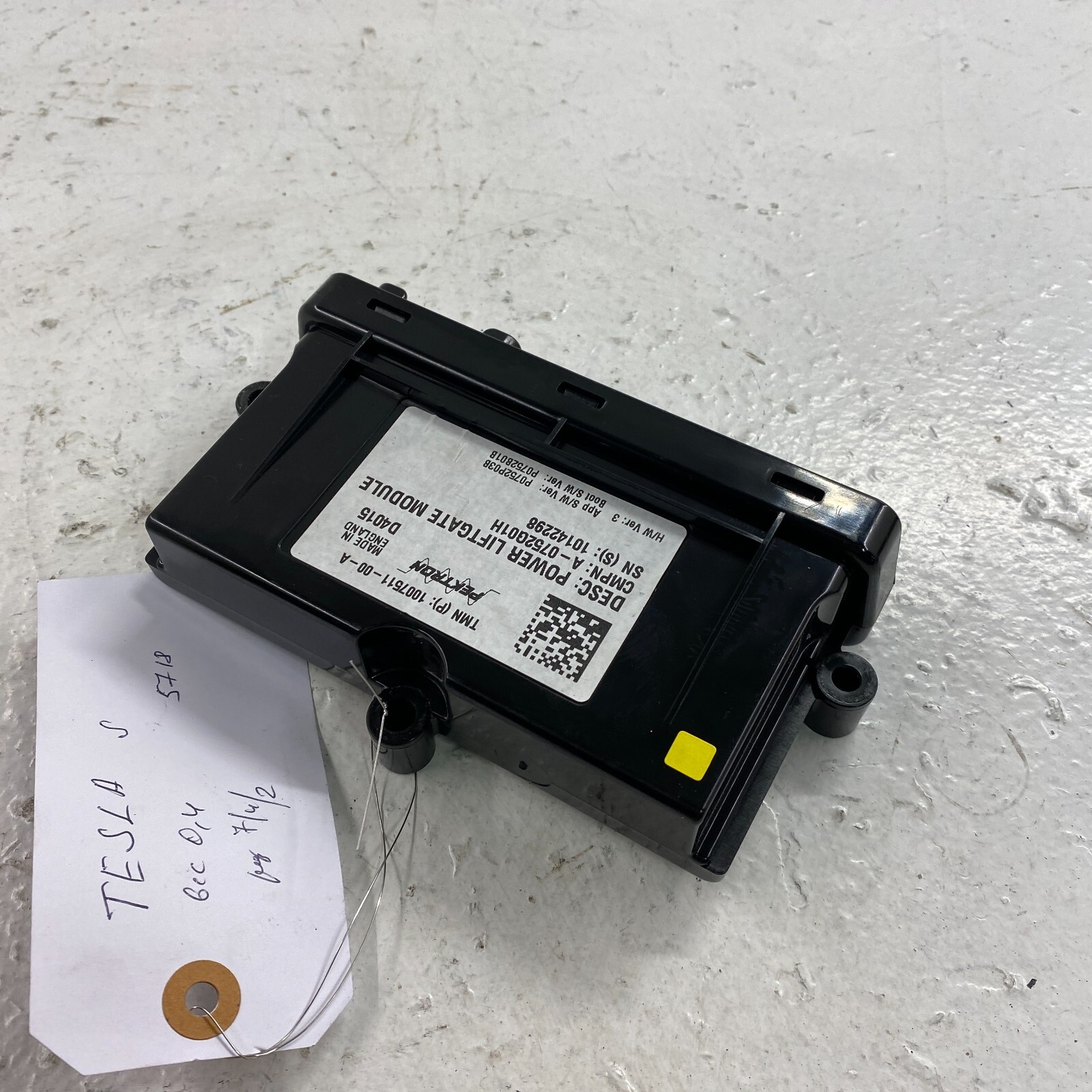 2012 - 2016 Tesla Model S POWER LIFTGATE CONTROL MODULE