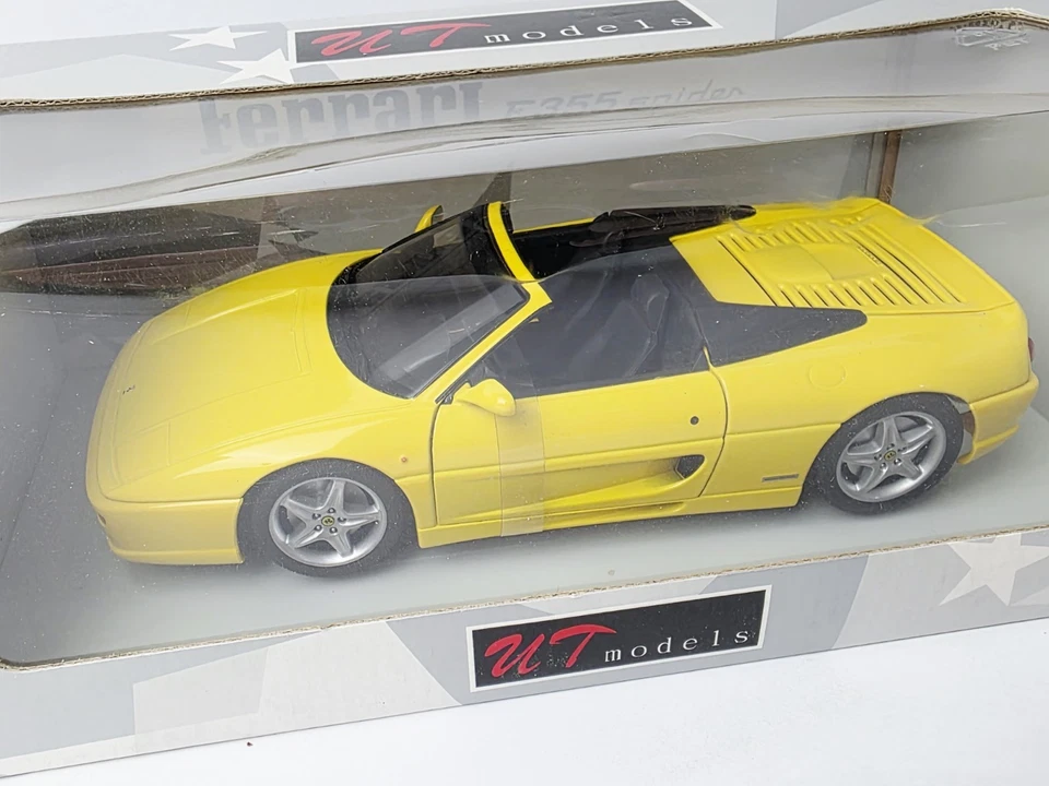 UT MODELS FERRARI F355 SPIDER 1/18 SCALE MINT IN BOX! - Image 3 of 4