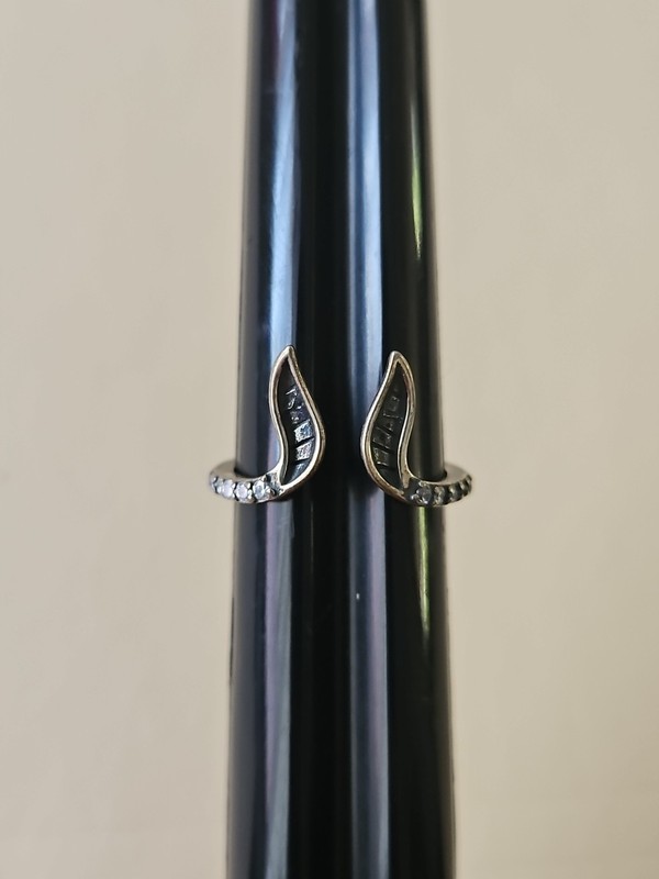 Fragrant Jewels Sterling Silver Ring Size 6