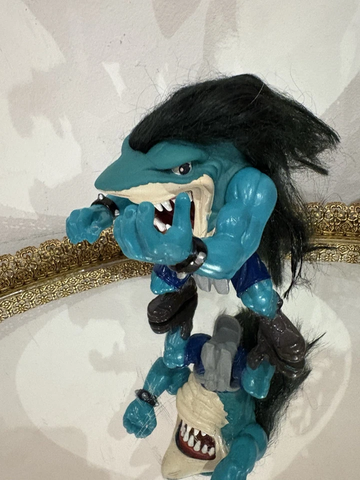 Figura de acción Rox 1995 Street Sharks de colección - Street Wise Designs pelo rockero Foto 2 de 4