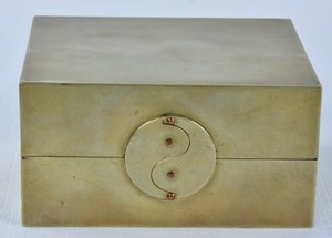 YIXING CHINESE METAL COPPER TRAVEL OPIUM BOXS SILVER TONE HALLMARKED