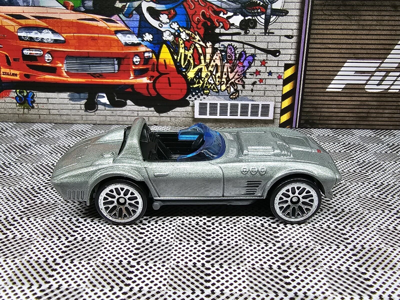 Hot Wheels - Corvette Grand Sport Roadster - Velozes e Furiosos - HKH90 -  Ri Happy