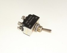 1x MS35059-29 Toggle Switch DPST Momentary Off, On position