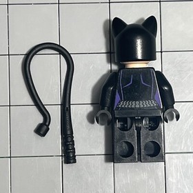 LEGO minifigure Catwoman Purple Lips sh006 DC Super Heroes Batman 6858 B3 25