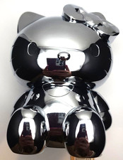 SEPHORA HELLO KITTY CHROME MAKEUP BRUSH HOLDER WITH 5 BRUSHES   2011