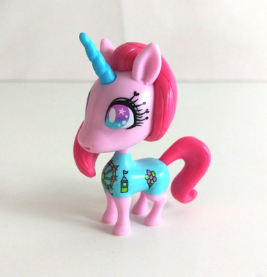 Uni-Verse Collectible Surprise Unicorn Series 1 Funtasy Island Glammin' Cameryn