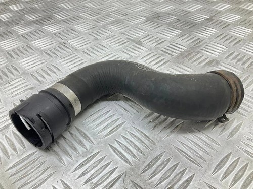 AUDI A4 8K2, B8 Schlauch Kühlung 8K0121101P 2.00 Petrol 245kw 2013 34710225