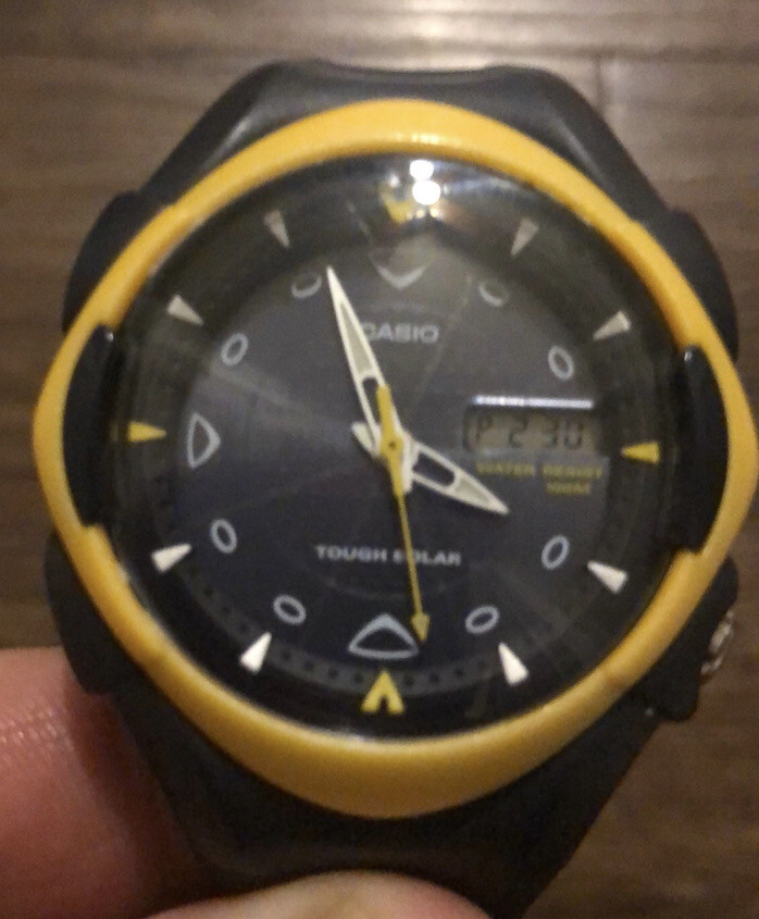CASIO Tough Solar 迷彩柄 デジタル腕時計 CASIO Tough Solar 迷彩柄 デジタル腕時計