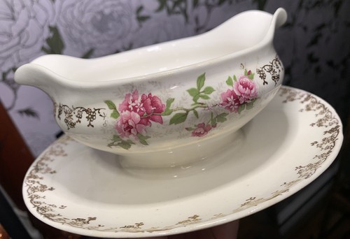 Vintage Floral Derwood W.S. George 7” Gravy Boat, 156B, England, Imperfect - Picture 14 of 16