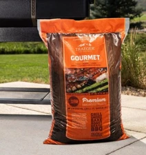 33 Pounds Traeger Gourmet Blend Wood Pellets Hickory and Cherry BBQ Flavor Maple