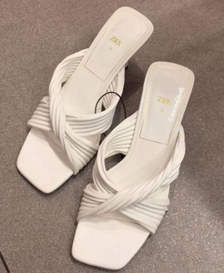 flip flops zara