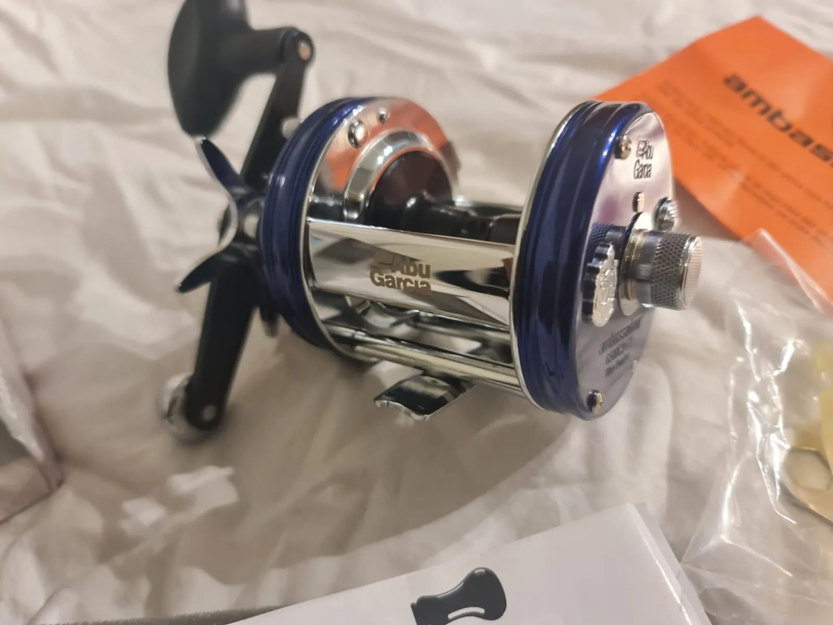 bass surface lure fishing Lazy Lures Skimblades bankfishingrods Model:AG-SX-1000S this mini sunfish appears Abu Garcia Vigilante Casting