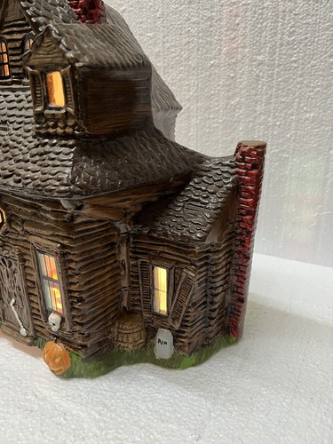 Vintage Ceramic Large Flashing Lights Haunted House 11x11” - Picture 6 of 20