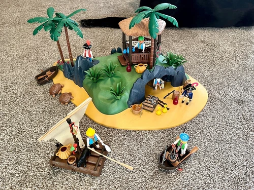 Vintage Playmobil: 3799 Pirates Treasure Island Turtle Cove w- 3 Sets & Extras