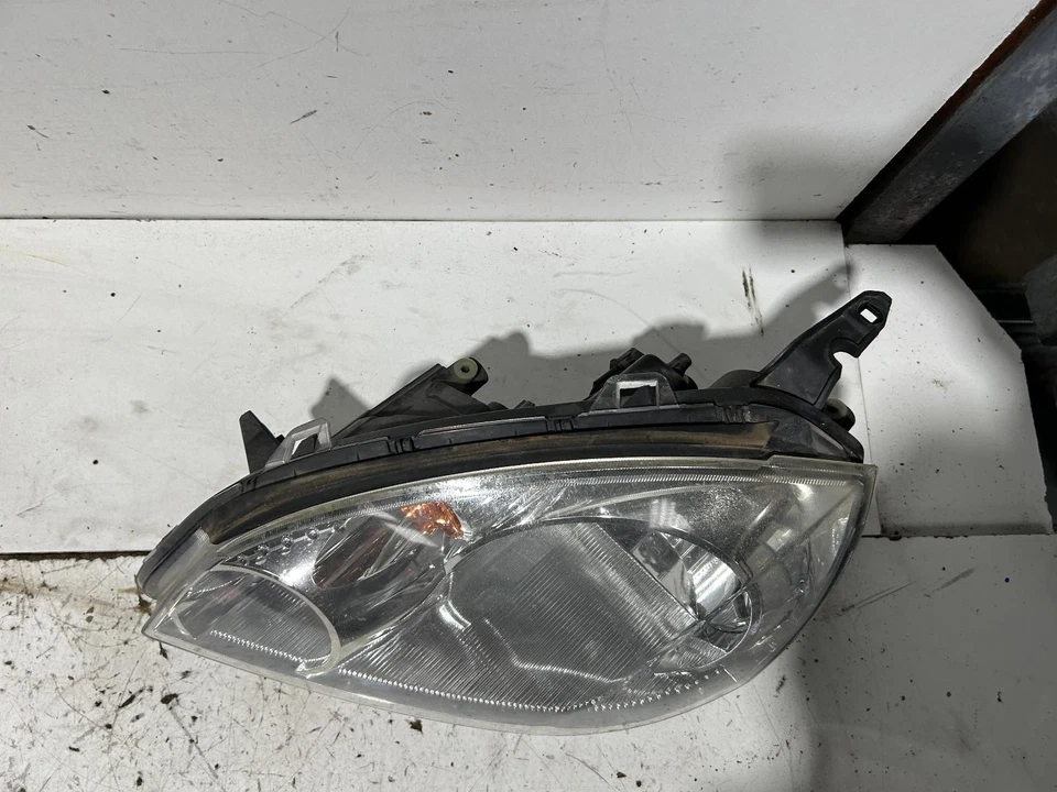 Mitsubishi 380 Left Head Light DB 09/2005-03/2008 - image 2 of 4