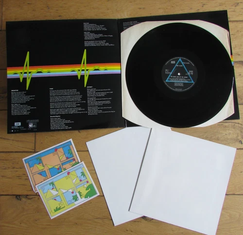 Pink Floyd - The Dark Side Of The Moon - 1989 Vinyl LP & 2 Posters  SHVL804