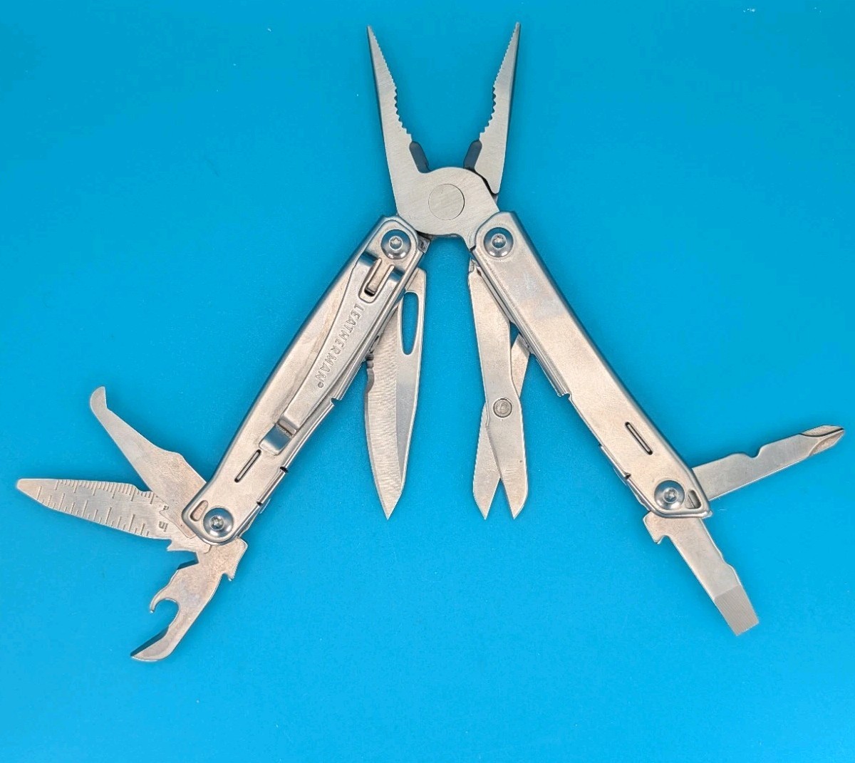 LEATHERMAN WINGMAN MULTI-TOOL! FAST SHIPPING!
