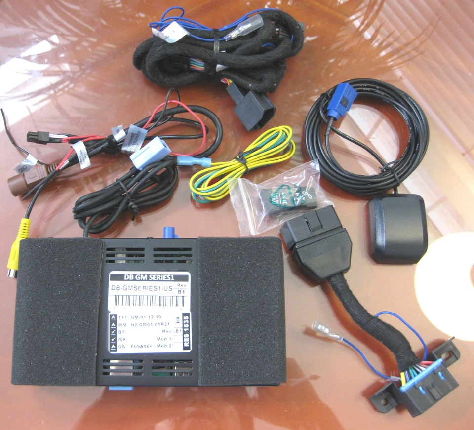 ROSEN DB-GMSERIES1-US 2014-15 CHEV,GMC,BUICK Vehicle w/ 8" OEM Color LCD Display - Image 2 of 3