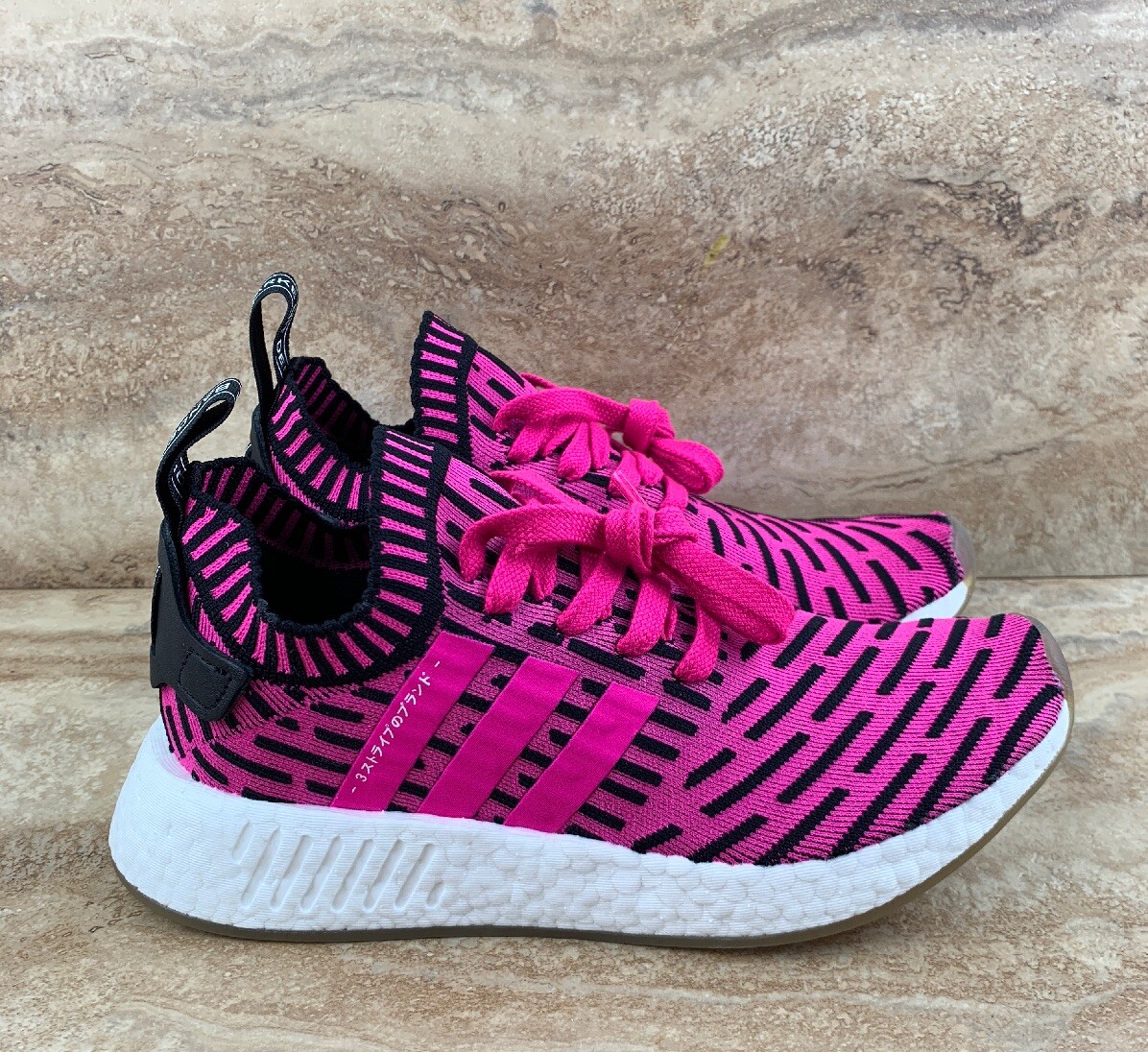nmd r2 japan shock pink