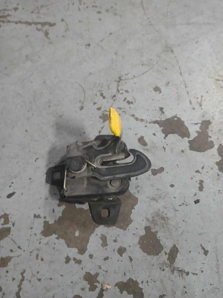 RAM PROMASTER 1500 2500 3500 2014-2023 CIERRE CAPÓ OEM MOPAR 68223640AA Foto 2 de 3