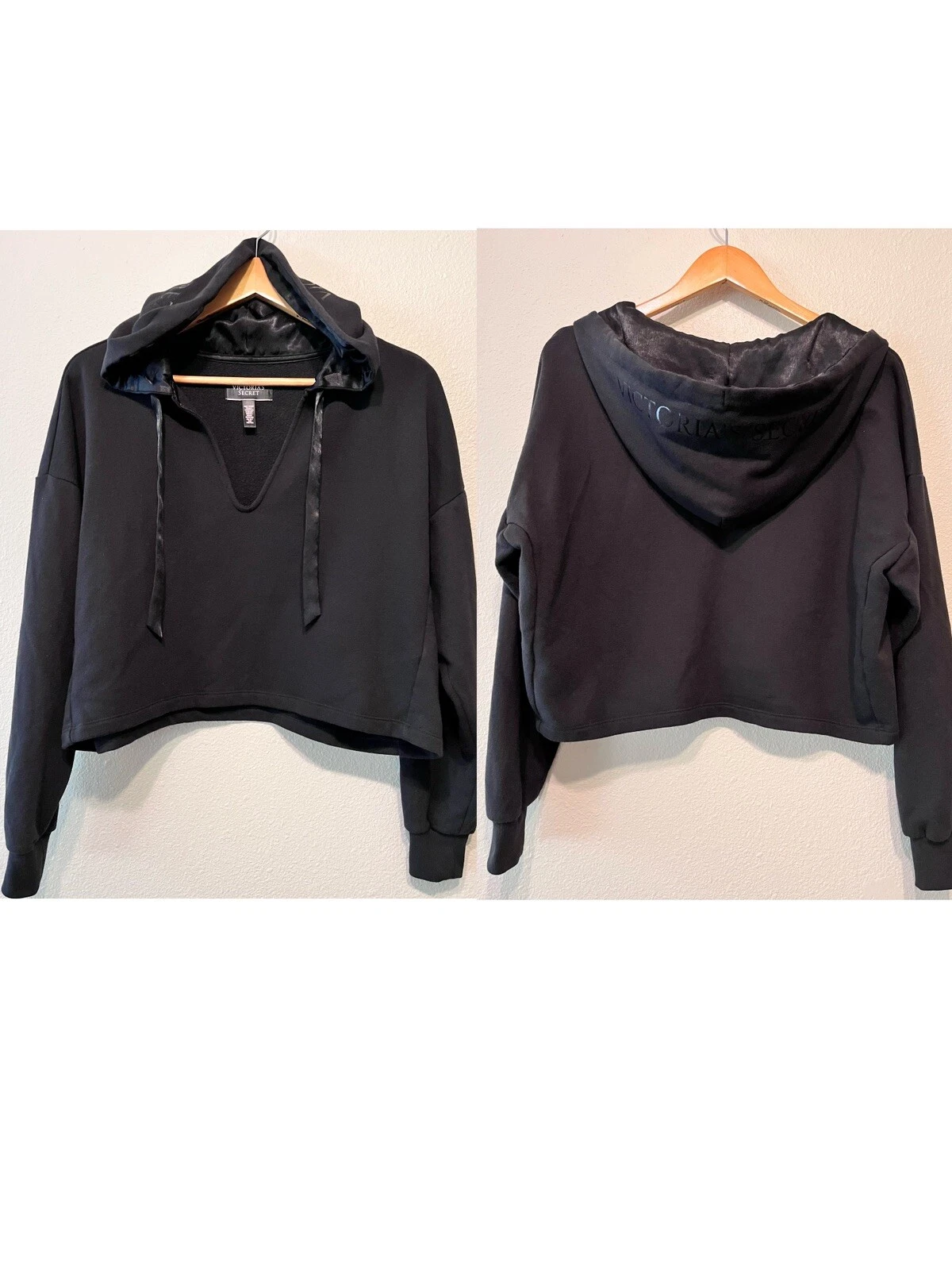 UNDERCOVER Felpa con cappuccio Victoria Secret oversize tagliata in pile nero seta e logo XS