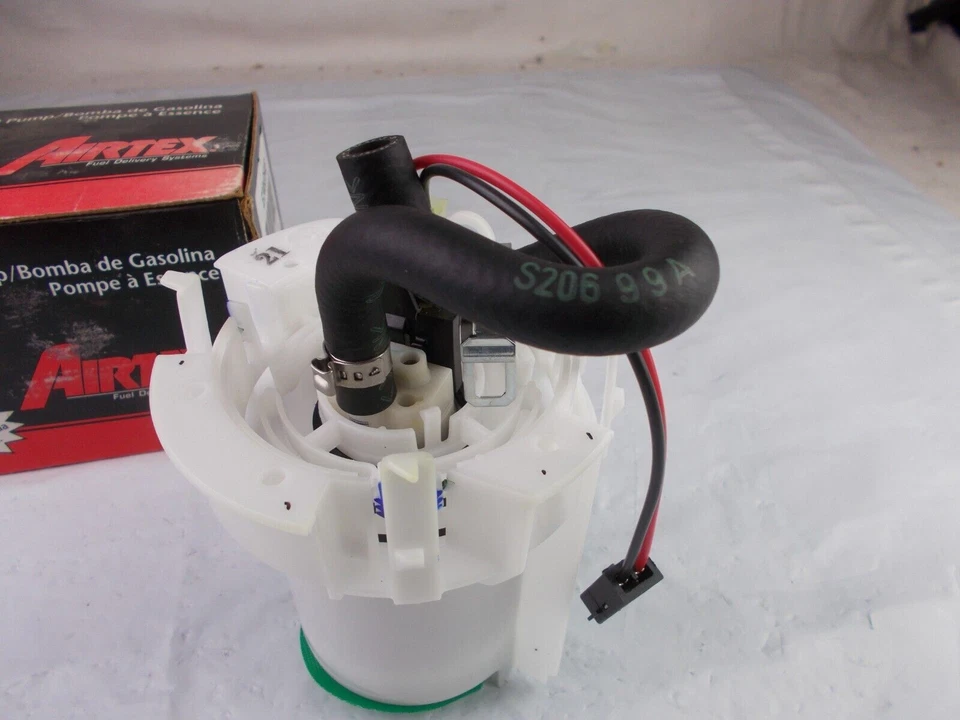 Juego de bomba de combustible y filtro Airtex E3964 se adapta a; Cadillac Catera 1997-2001 Foto 2 de 4