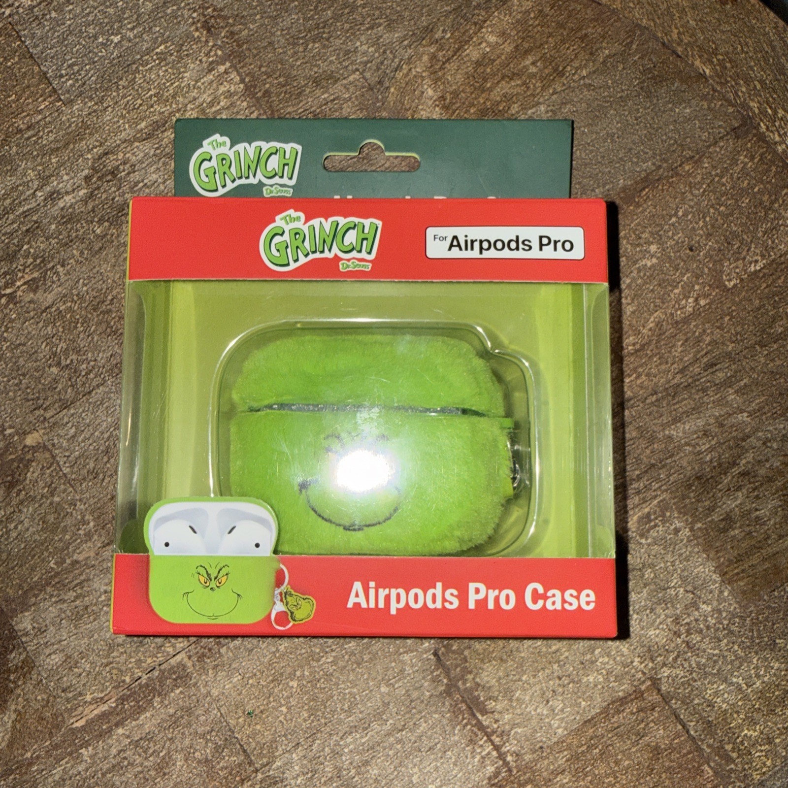 THE GRINCH AIRPODS PRO CASE GENERATION 4. FURRY GRINCH FACE.  Dr. Seuss. Sealed